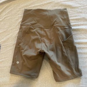 Lululemon Align biker shorts with pockets size 6 high waisted